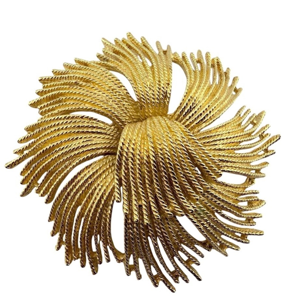 Monet Brooch Gold Tone Textured Swirl Floral Vintage Pin MCM Statement Jewelry